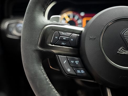 Used 2020 Ford Mustang Shelby GT500 w/ Technology Package image 46