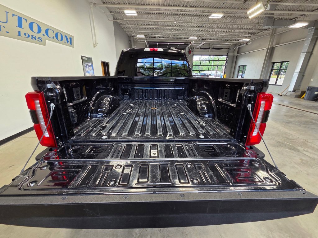 Used 2026 Ford F350 Lariat w/ Chrome Package AWD/4WD image 9