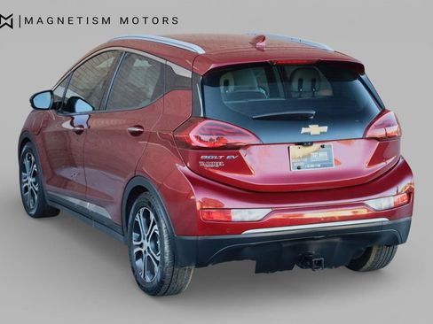 Used 2019 Chevrolet Bolt Premier w/ Infotainment Package image 7