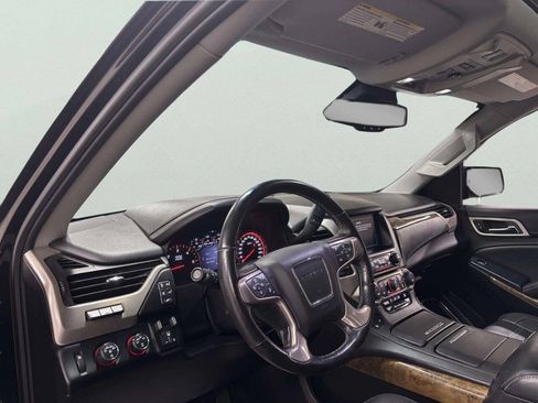 Used 2016 GMC Yukon Denali w/ Open Road Package AWD/4WD image 12