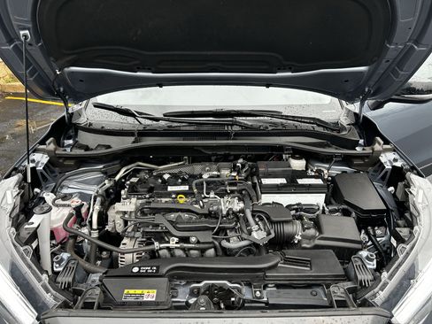 Used 2025 Toyota Corolla Cross XLE FWD image 10