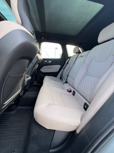 Used 2026 Volvo XC60 B5 Plus AWD/4WD image 28
