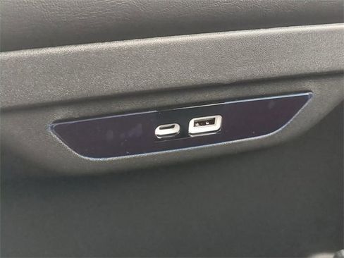 New 2026 Chrysler Pacifica Select w/ S Appearance Package image 18