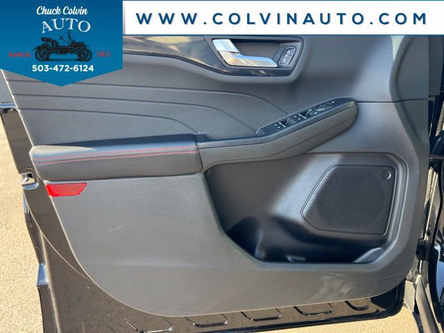 Used 2025 Ford Escape ST-Line Select AWD/4WD image 12