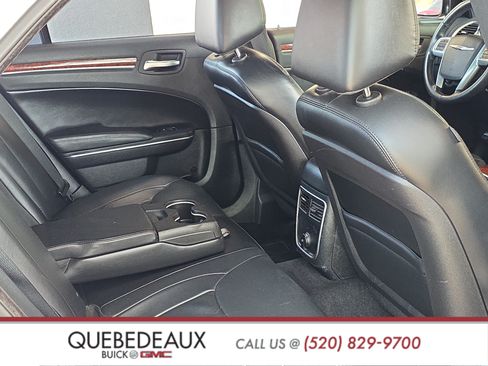 Used 2014 Chrysler 300 RWD image 22