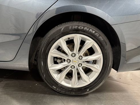 Used 2021 Chevrolet Malibu LT FWD image 12
