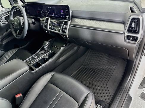 Used 2023 Kia Sorento S FWD image 36