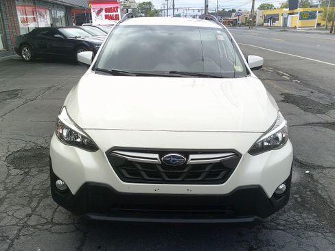 Used 2021 Subaru Crosstrek 2.0i Premium AWD/4WD image 9