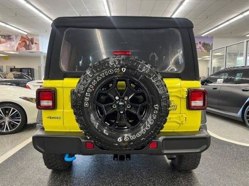 Used 2023 Jeep Wrangler Unlimited w/ Cold Weather Group AWD/4WD image 7
