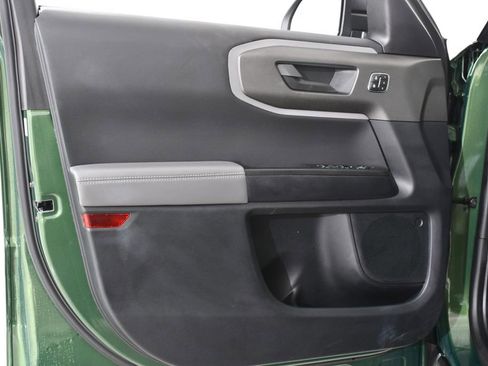 Used 2025 Ford Bronco Sport Badlands image 24