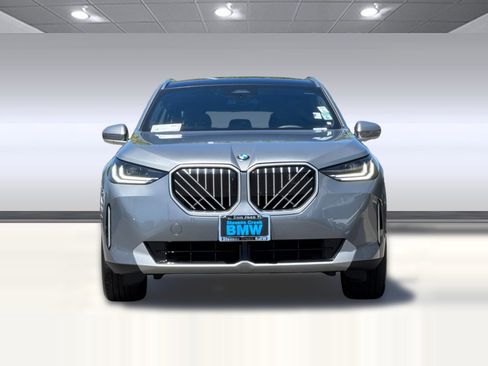 Used 2025 BMW X3 xDrive30 w/ Premium Package AWD/4WD image 5