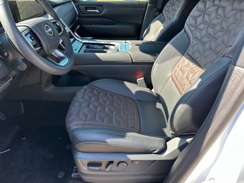 New 2026 Nissan Armada Platinum Reserve image 9