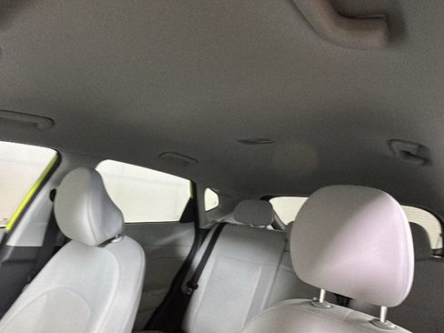 Used 2024 Hyundai Kona SEL FWD image 13