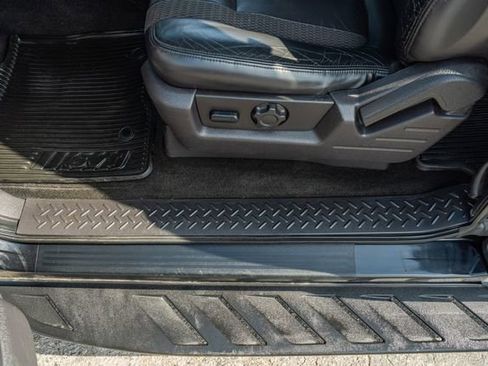 Used 2010 Ford F150 Raptor image 4