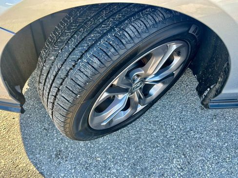 Used 2024 Honda Accord EX image 32