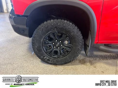 Used 2025 Chevrolet Silverado 1500 ZR2 w/ Technology Package AWD/4WD image 29