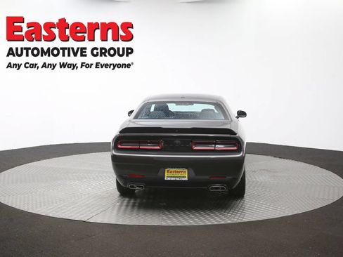 Used 2022 Dodge Challenger SXT w/ Driver Convenience Group RWD image 35