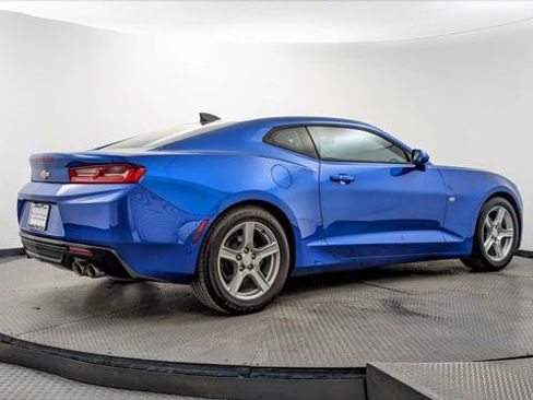 Used 2017 Chevrolet Camaro LS RWD image 8