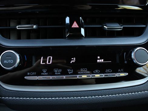 New 2026 Toyota Corolla SE FWD image 32