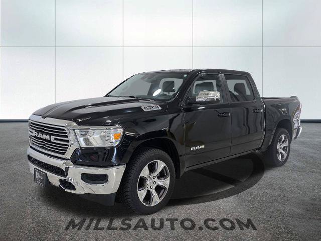 Used 2023 RAM 1500 Laramie AWD/4WD image 2