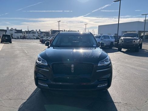 Used 2023 Lincoln Aviator Black Label w/ Jet Package image 3