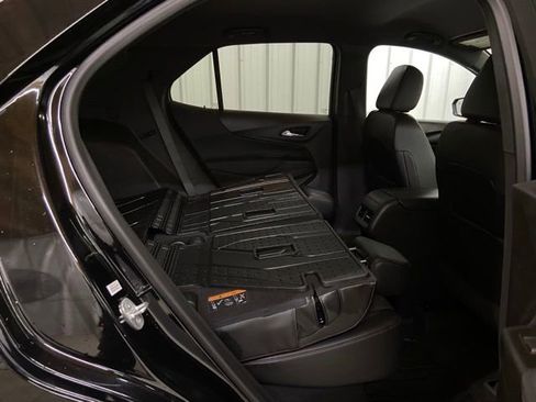 Used 2023 Chevrolet Equinox RS w/ LPO, Floor Liner Package AWD/4WD image 16