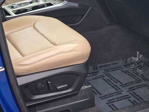 Certified 2023 Ford Explorer XLT w/ Equipment Group 202A image 9