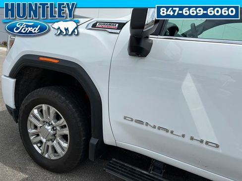 Used 2023 GMC Sierra 2500 Denali w/ Denali Ultimate Package image 9