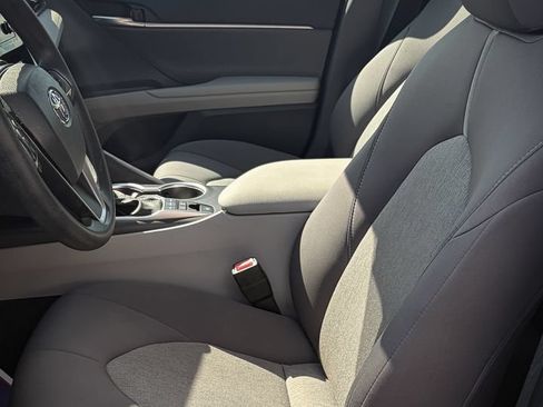 Used 2021 Toyota Camry LE FWD image 15