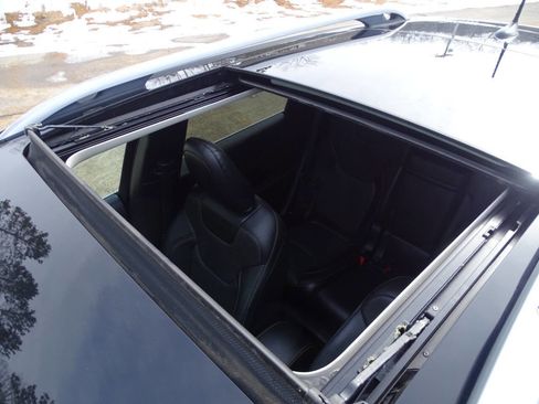 Used 2017 Jeep Cherokee Limited w/ Luxury Group image 11