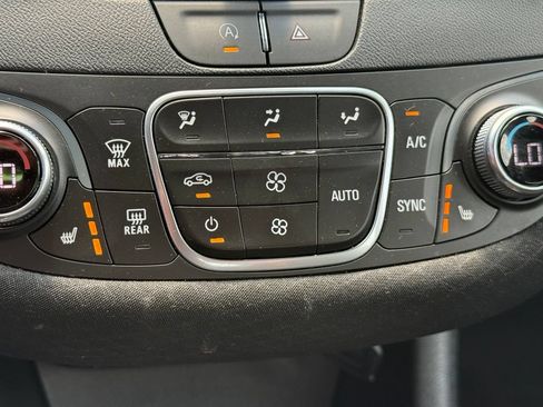 Used 2024 Chevrolet Malibu LT FWD image 18