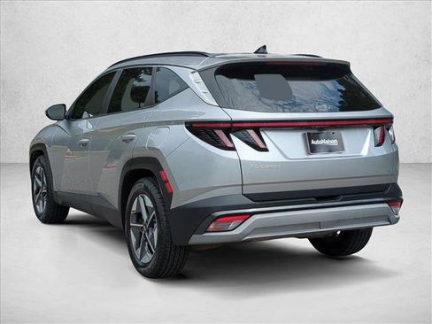 Certified 2025 Hyundai Tucson SEL FWD image 8