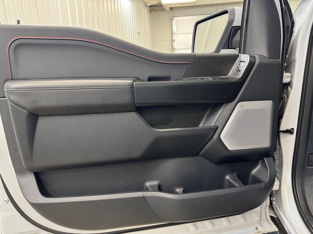 Used 2025 Ford F150 Raptor AWD/4WD image 11