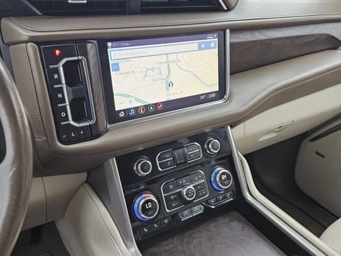 Used 2021 GMC Yukon Denali image 15