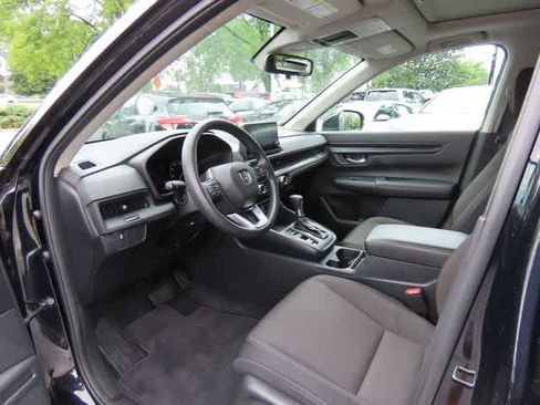 Used 2024 Honda CR-V EX image 2