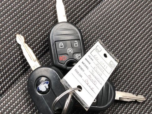 Used 2014 Ford Taurus SEL AWD/4WD image 30