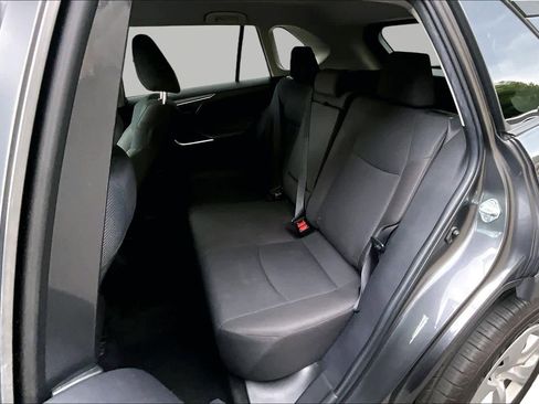 Used 2023 Toyota RAV4 LE FWD image 20