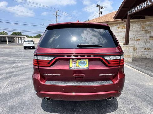 Used 2020 Dodge Durango Citadel w/ Technology Group RWD image 3