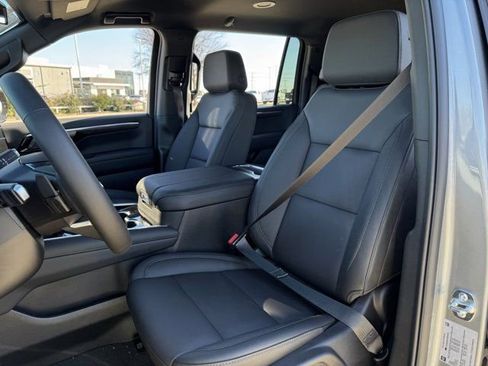 New 2026 Chevrolet Suburban LT w/ Comfort Package image 21