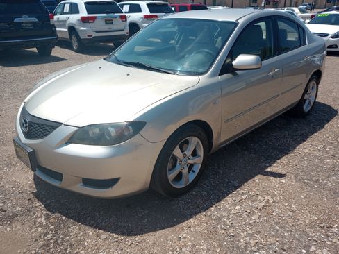 Used 2006 MAZDA MAZDA3 i Touring FWD image 3