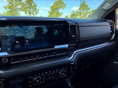 Used 2023 Chevrolet Silverado 1500 LTZ image 35