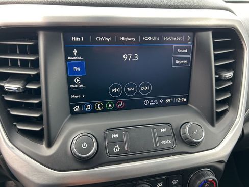 Used 2023 GMC Acadia SLT image 8