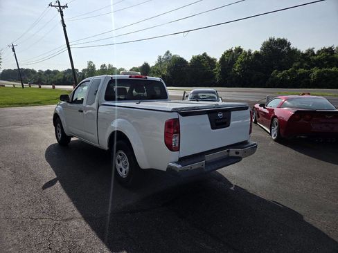 Used 2015 Nissan Frontier S image 5