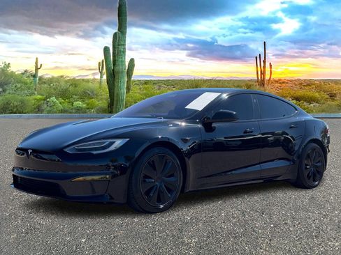 Used 2021 Tesla Model S Plaid AWD/4WD image 2