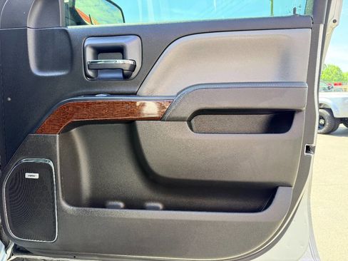 Used 2016 GMC Sierra 2500 SLT w/ Duramax Plus Package image 40