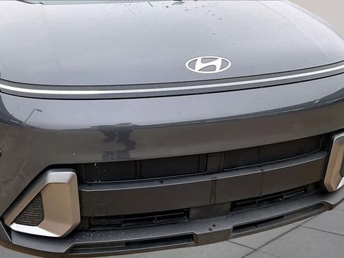 Used 2025 Hyundai Kona SEL AWD/4WD image 29