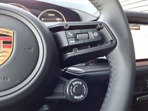 New 2026 Porsche Cayenne GTS image 19