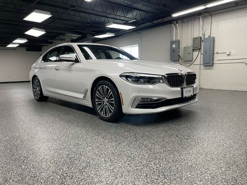 Used 2017 BMW 530i xDrive AWD/4WD image 5