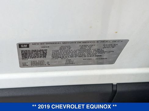 Used 2019 Chevrolet Equinox LT w/ Sun & Navigation Package AWD/4WD image 35
