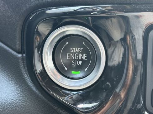 Used 2023 Chevrolet Silverado 1500 LTZ image 21